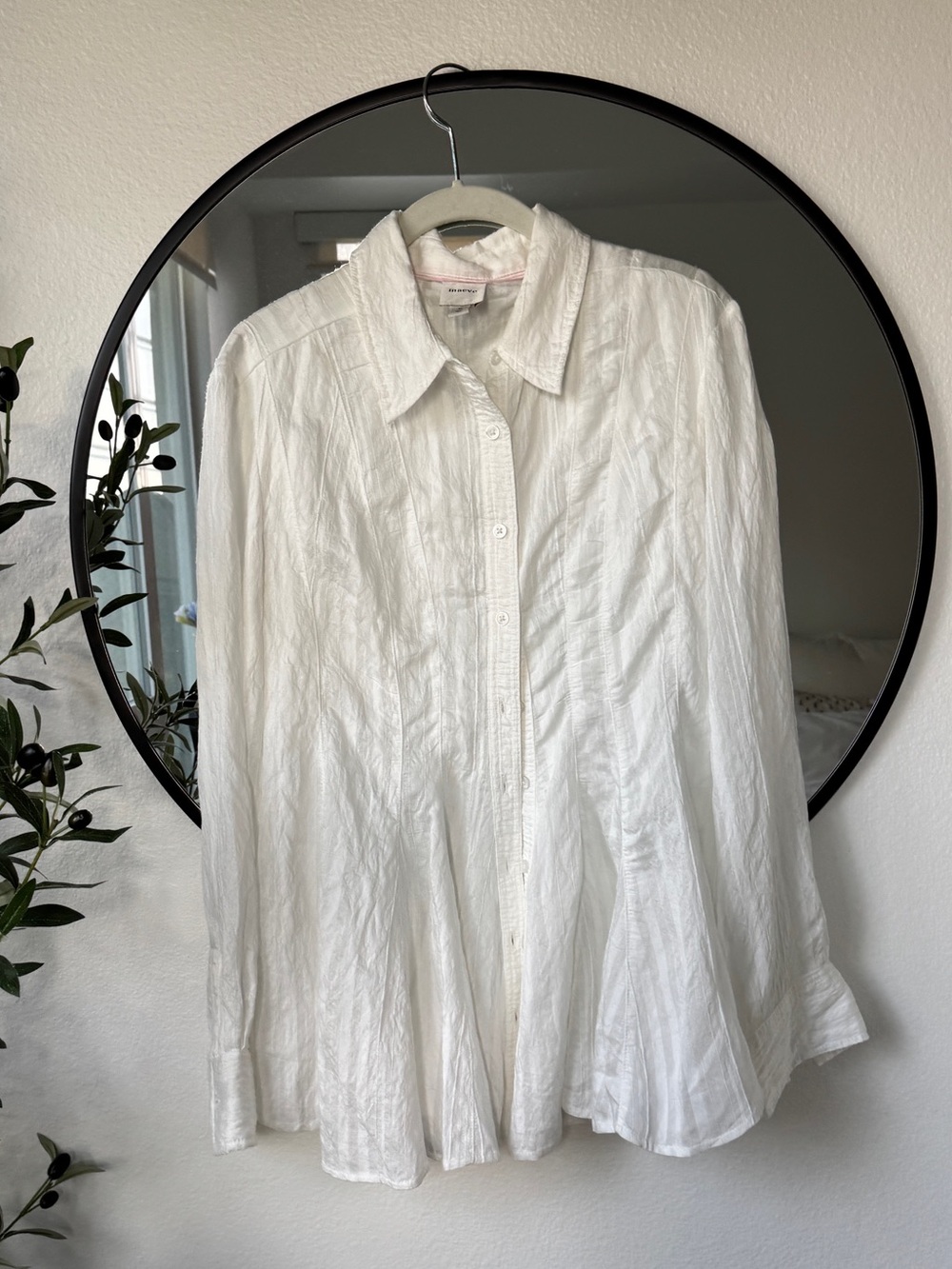 Maeve by Anthropologie White Long Sleeve Textured Button-Up Flowy Shirt M